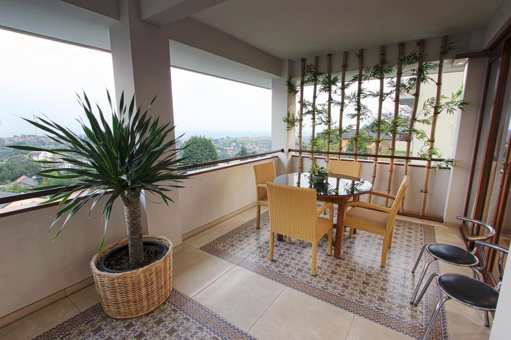 Family Only Amazing City View Villa - De Reiz Firen Syariah Bandung Rom bilde