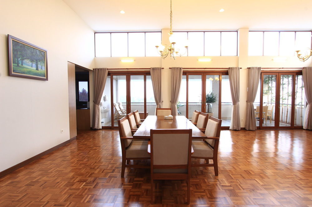 Family Only Amazing City View Villa - De Reiz Firen Syariah Bandung Eksteriør bilde